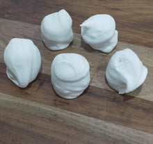 Load image into Gallery viewer, Frosted Caramels 6 pieces - Sunshine Confectionery