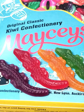 Load image into Gallery viewer, Crocodile Sweets - New Zealand - Sunshine Confectionery