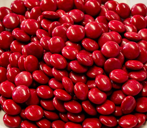 Red Chocolate Drops 800g - Sunshine Confectionery