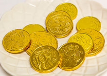 Load image into Gallery viewer, Christmas Gold Coins in Mesh Bags 75g - Sunshine Confectionery