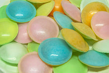 Load image into Gallery viewer, Fizzy UFO's - Flying Saucers 30g - Sunshine Confectionery