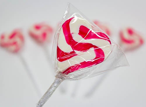 Lollipops - Red & White Mini Heart Lollipop 24pc - Sunshine Confectionery