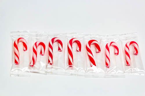Christmas Mini Candy Canes 24 pieces - Sunshine Confectionery