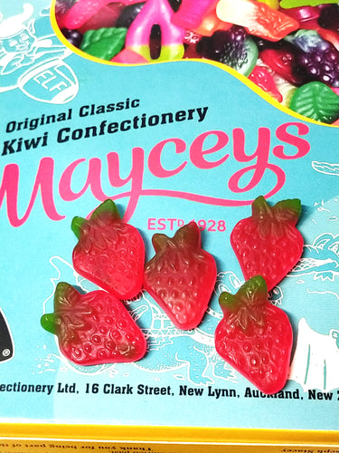 Sour Strawberries Sweets - New Zealand - Sunshine Confectionery