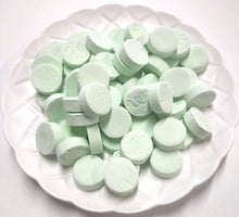Load image into Gallery viewer, Spearmint Discs 300g - Sunshine Confectionery

