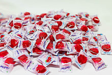 Load image into Gallery viewer, Hartbeat (Heartbeat) Strawberry Jumbo Heart Candies - Sunshine Confectionery
