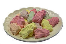 Load image into Gallery viewer, Yoghurt Flavoured Tree Frogs 95g - Sunshine Confectionery
